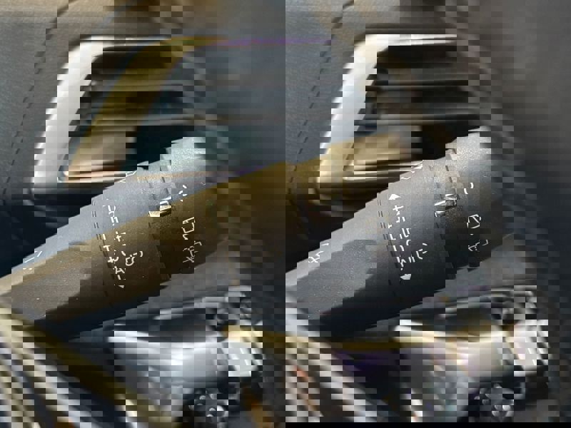 Image Peugeot 〵㠰⠠㄰㈮㄰ⴷ⤾ 1.5 BlueHdi 130 Allure Pack Full leds GPS Caméra Carplay Sièges chauffants 7 places Régul Clim auto 